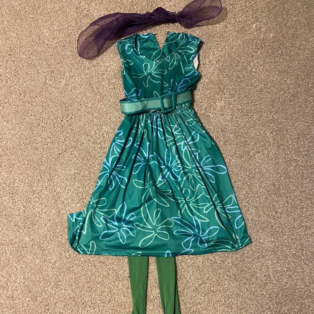 Inside Out “Disgust” Costume Size Kids Medium (fits 10-12ish)